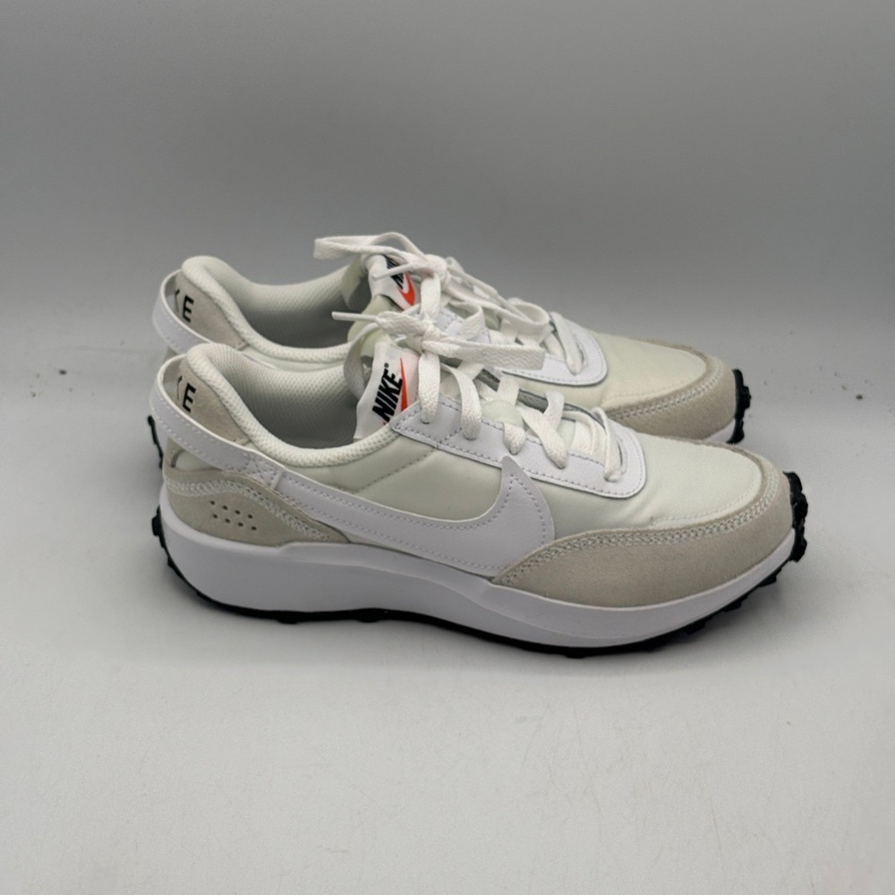 Nike Waffle Debut Women 6 White Suede Low Top Retro Sneakers DH9523-100